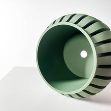 Slat Globe Planter