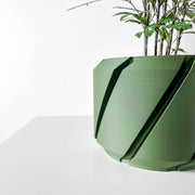 Slash Cut Planter - 3D printed planter by Valence Objects