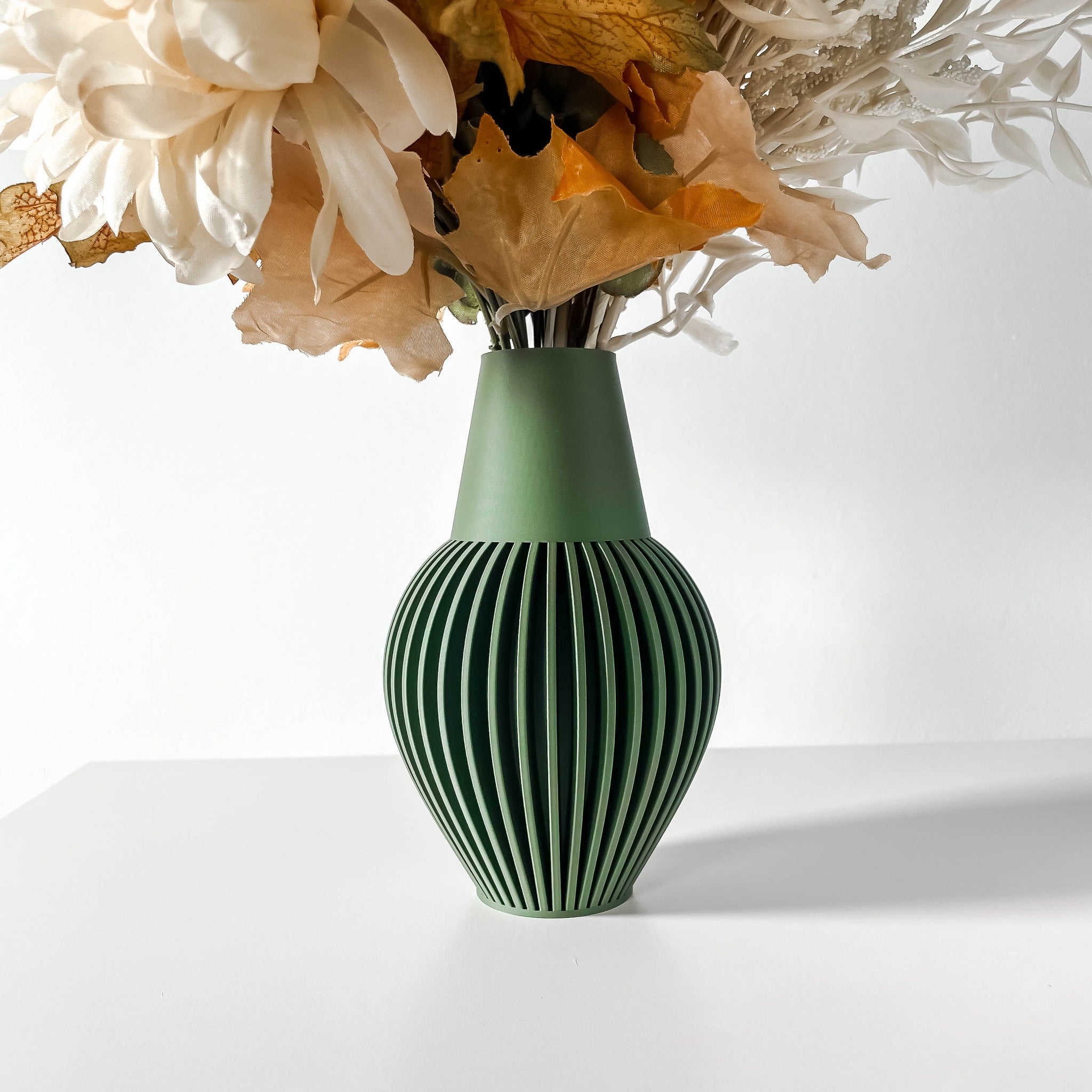 Fine Rib Vase - 3D printed vase by Valence Objects