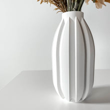 Slot Rib Vase