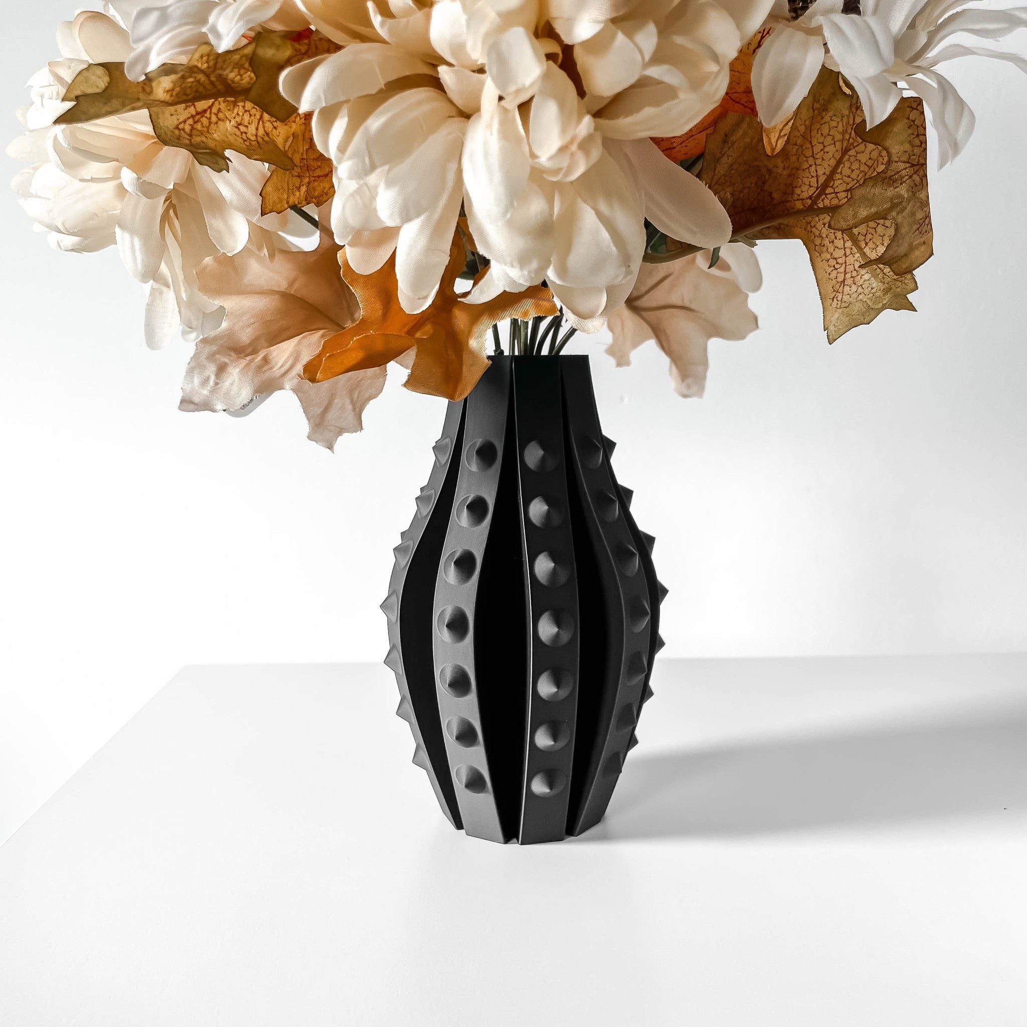Spike Bulb Vase - 3D printed vase by Valence Objects
