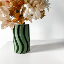 Wave Fin Vase