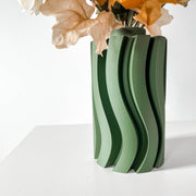 Wave Fin Vase - 3D printed vase by Valence Objects