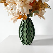 Diamond Oval Vase
