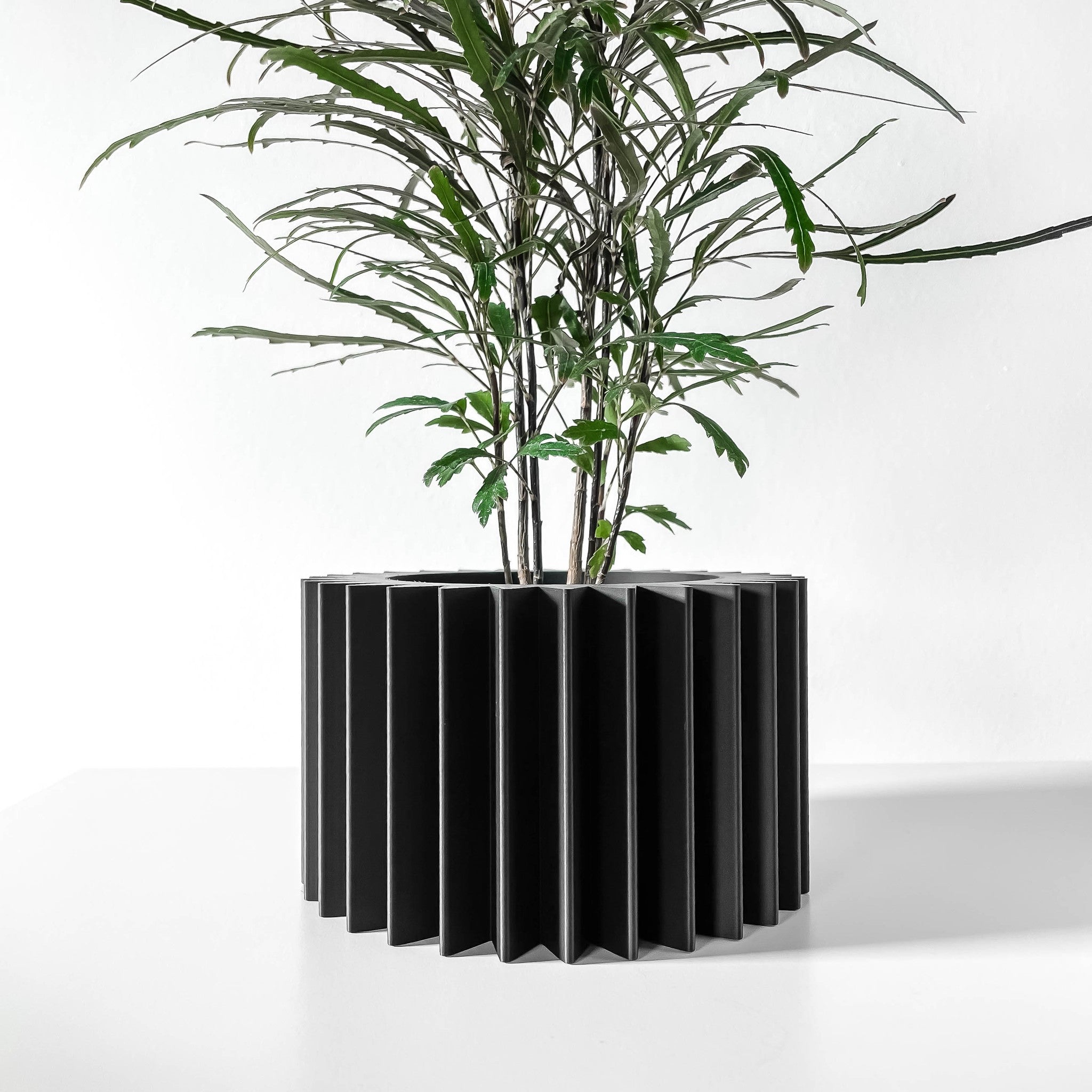 Deep Fin Planter - 3D printed planter by Valence Objects