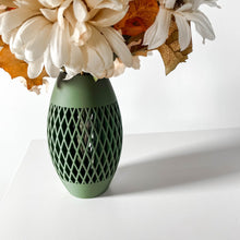 Diamond Mesh Vase