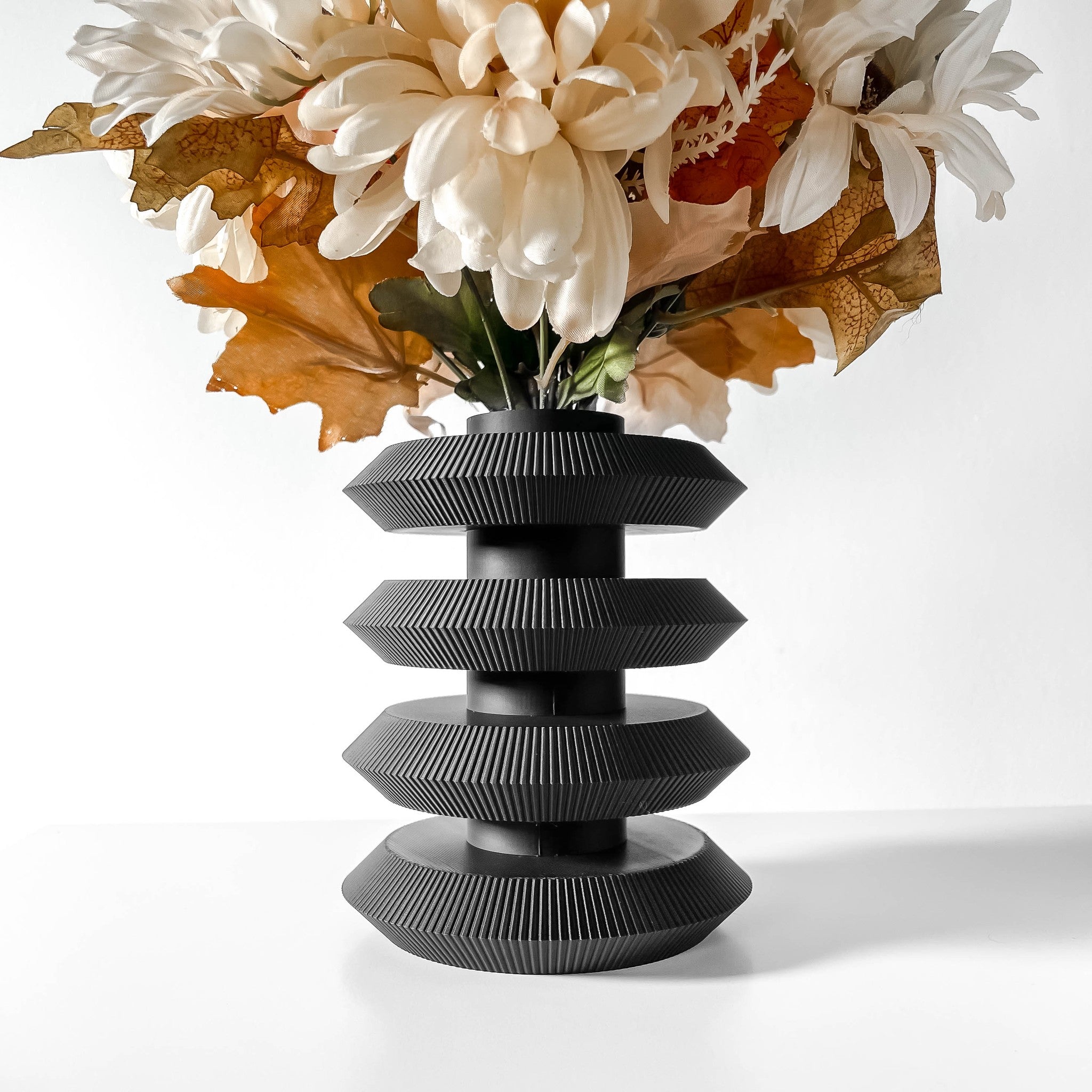 Disc Tier Vase - 3D printed vase by Valence Objects