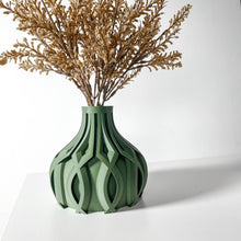 Fin Cage Vase