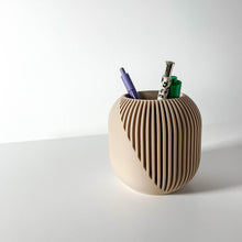 Fin Pen Cup