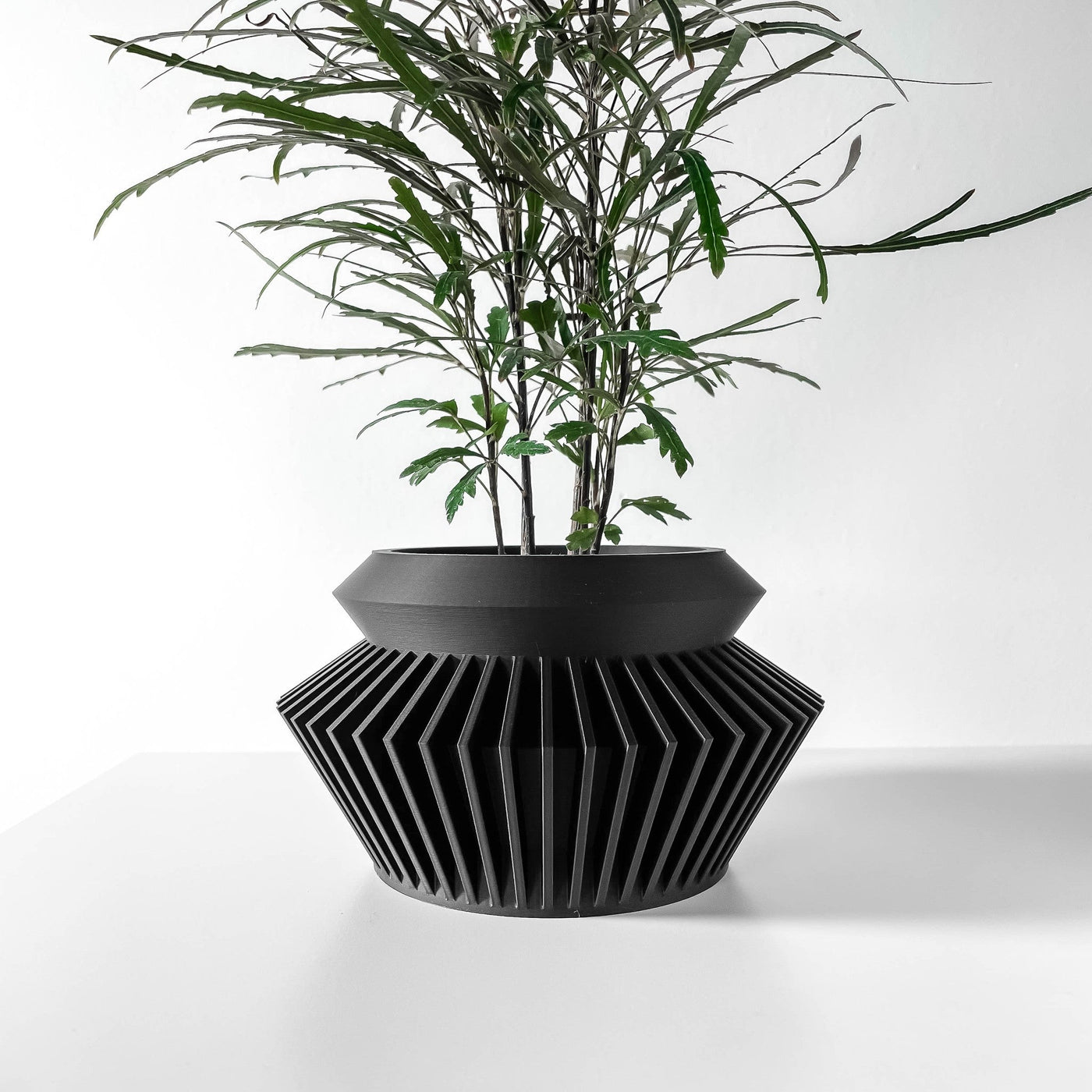 Radial Flare Planter