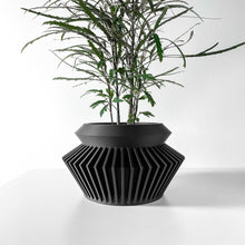 Radial Flare Planter