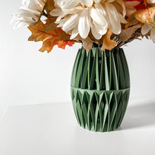 Fin Drum Vase