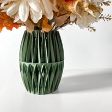 Fin Drum Vase