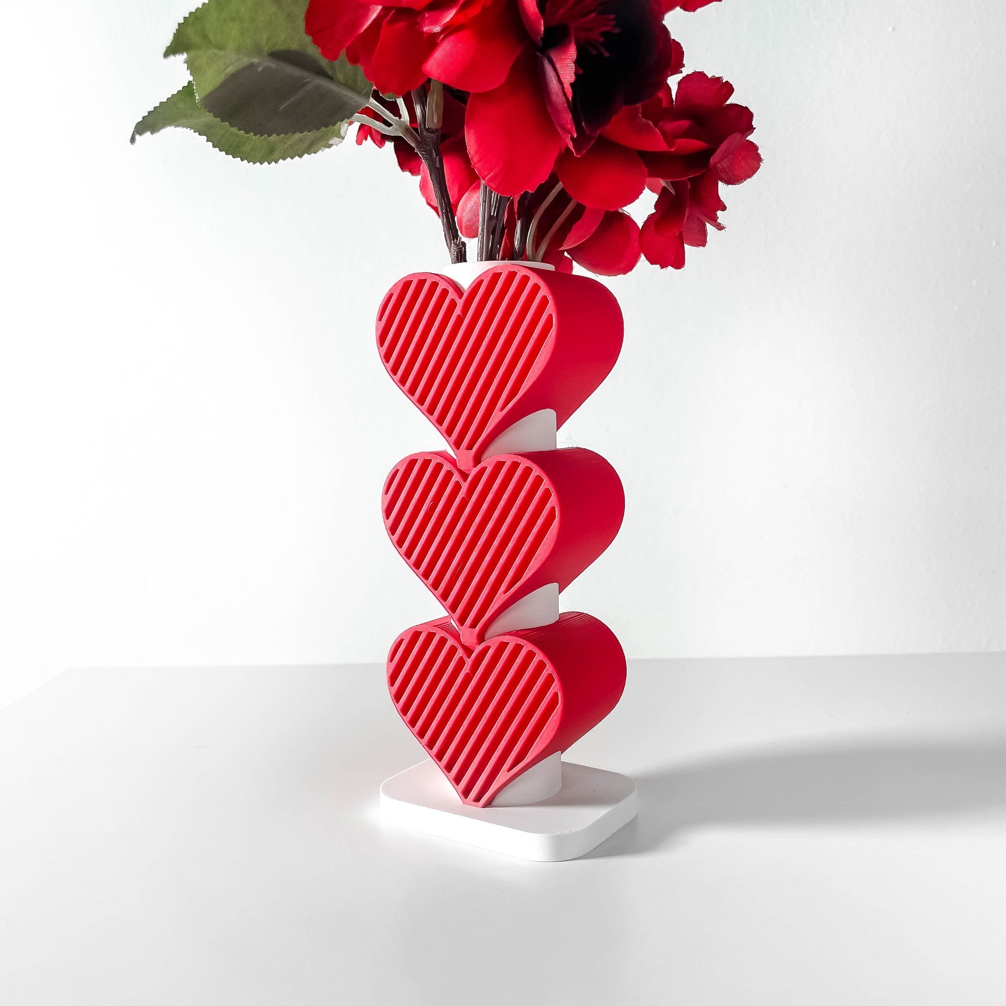Heart Stack Vase - 3D printed vase by Valence Objects
