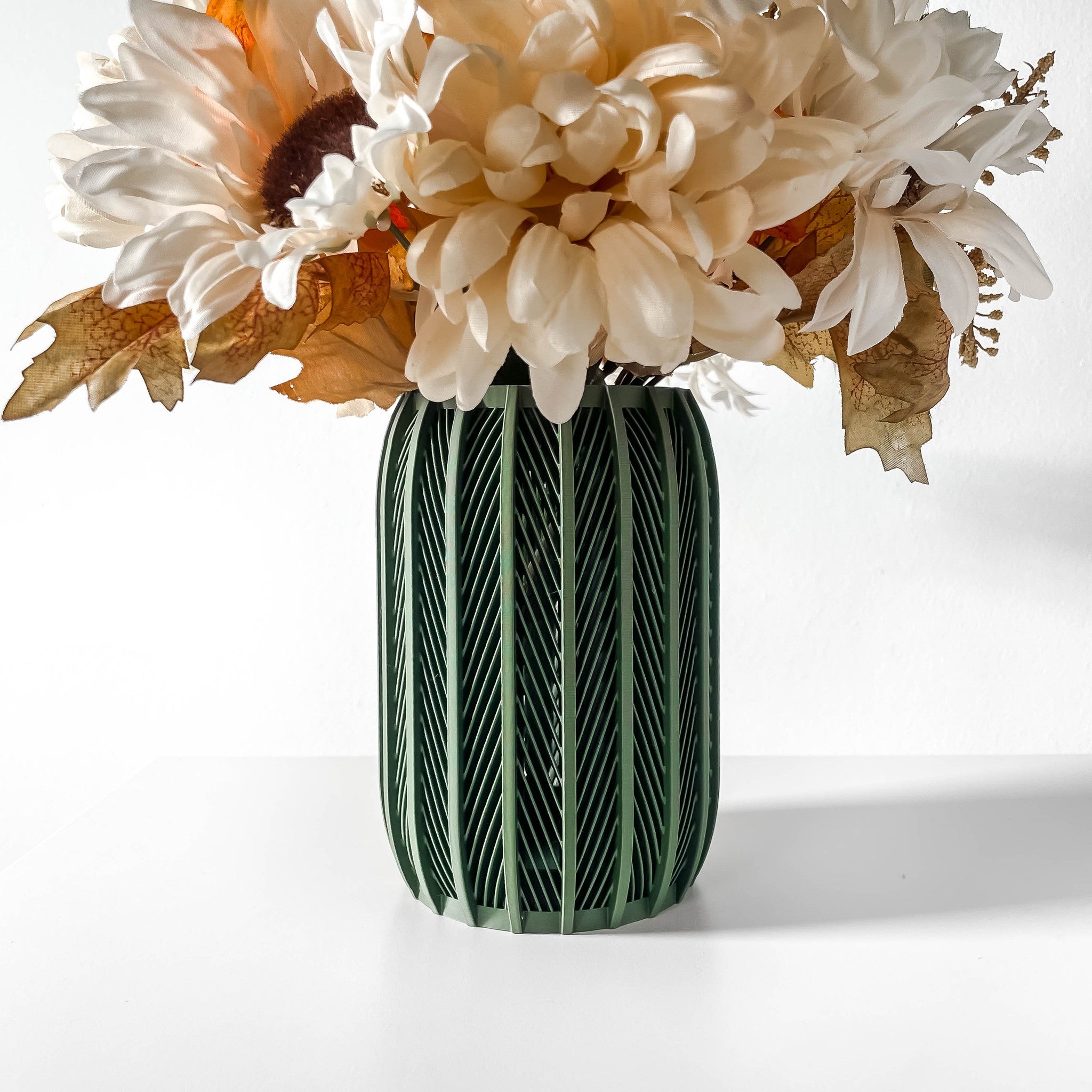 Chevron Fin Vase - 3D printed vase by Valence Objects