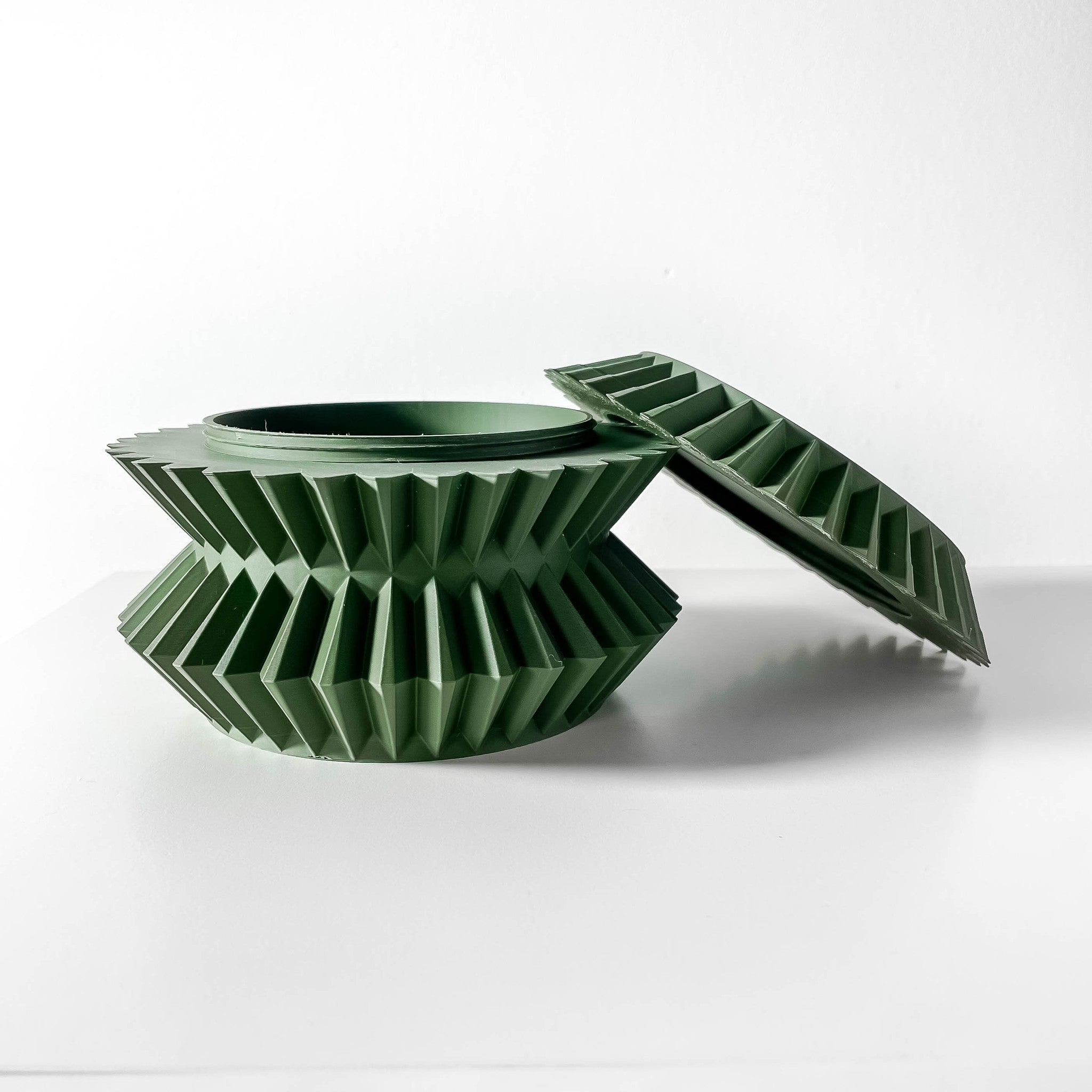 Gear Disc Box - 3D printed storage jar by Valence Objects