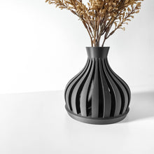 Fin Bulb Vase