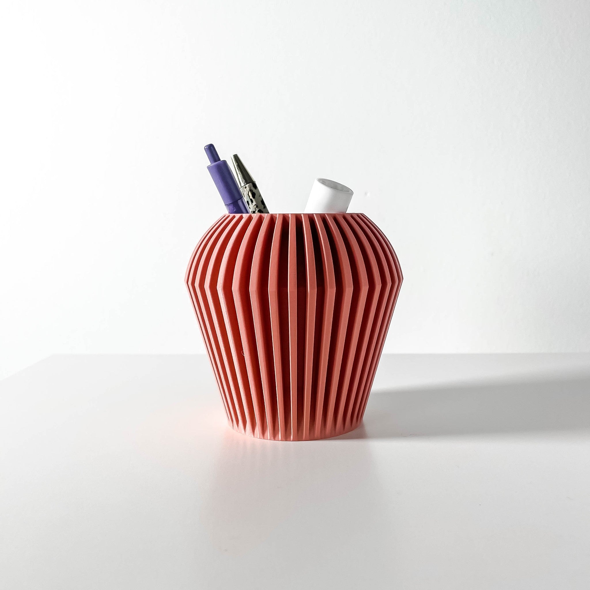 Pleat Flare Pen Cup - 3D printed desk organiser by Valence Objects