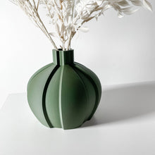 Lobe Fin Vase