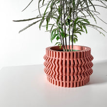 Zigzag Pleat Planter