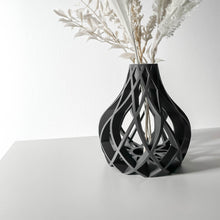 Ribbon Cage Vase