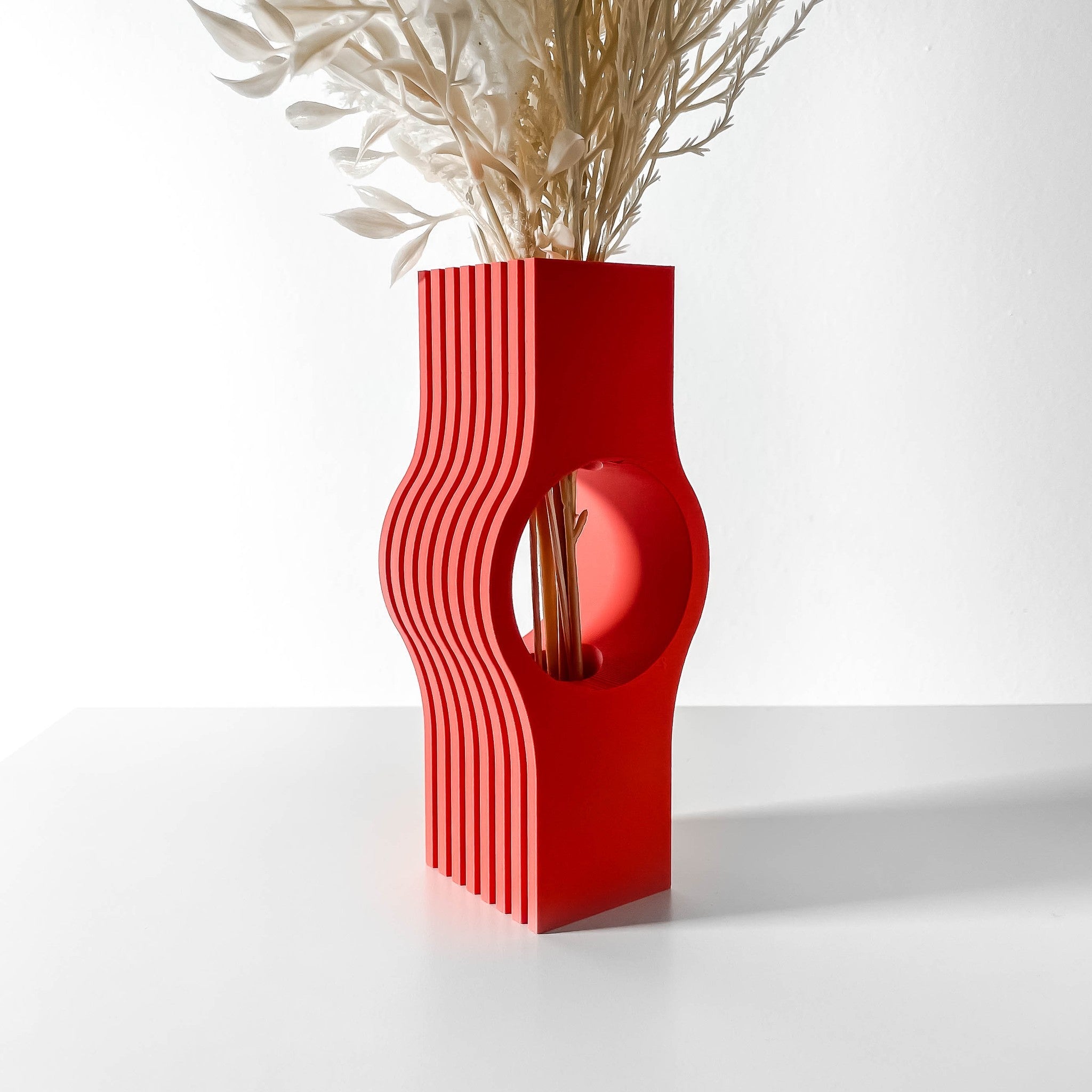 Wave Window Vase - 3D printed vase by Valence Objects