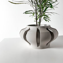 Curved Fin Planter