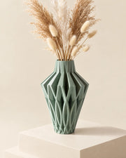 Angular Gem Vase – styled in use