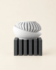 Bar Rest Display Stand – front view