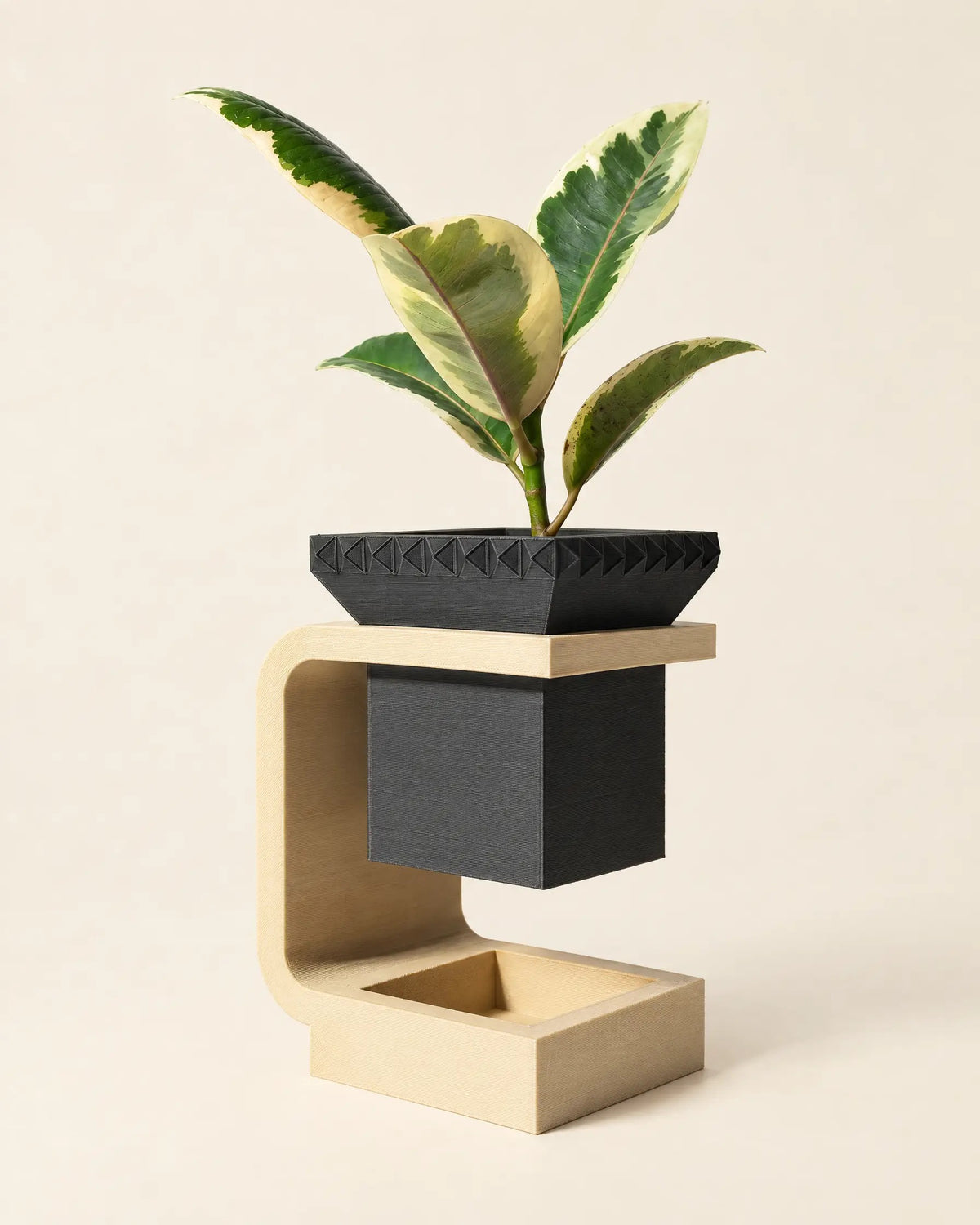 Cantilever Shelf Planter