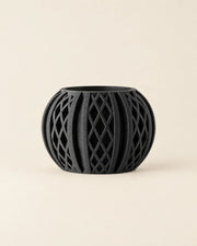 Diamond Fin Planter – front view