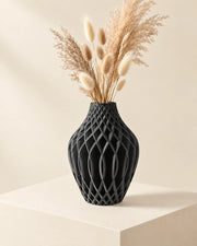 Diamond Net Vase – styled in use