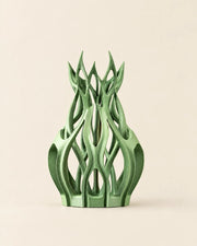 Drag Ribbon Vase – front view