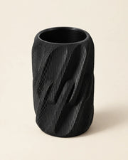 Lipa vase – three-quarter studio view