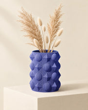 Orbicube vase – styled in use