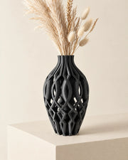 Oval Net Vase – styled in use