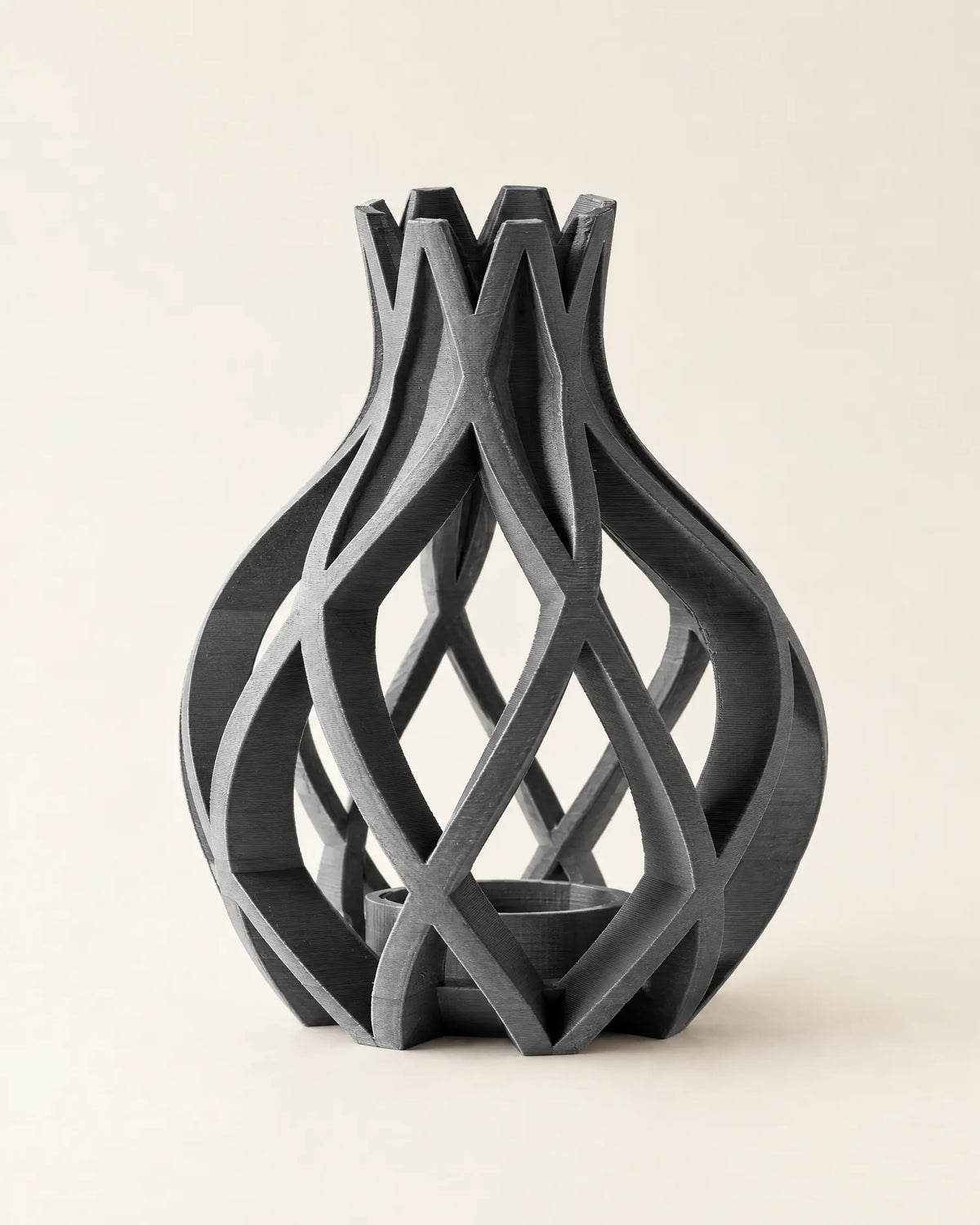 Ribbon Swirl Vase
