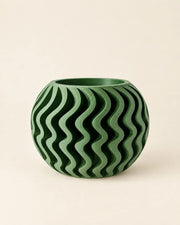 Ripple Fin Planter – front view