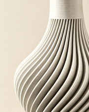 Spiral Fin Vase – close-up of the printed texture
