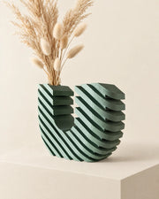 Step Wave Vase – styled in use