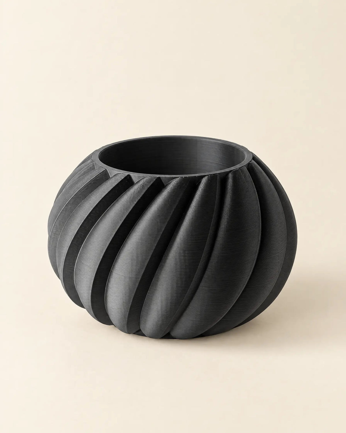 Swirl Rib Planter