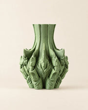 Talon Vase – front view
