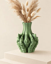 Talon Vase – styled in use