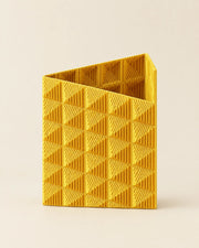Triangle vase – front view