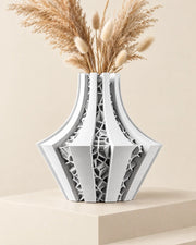 Voronoi Panel Vase – styled in use