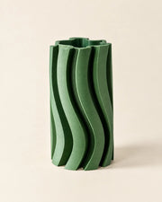 Wave Fin Vase – three-quarter studio view
