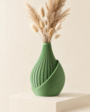 Wrap Fold Vase – styled in use